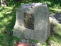 RNDr. Rudolf Plajner, pomník věnovaný oddílem Skauta v Holešově.