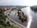 Řeka Vltava pohledem z Vyšehradu.